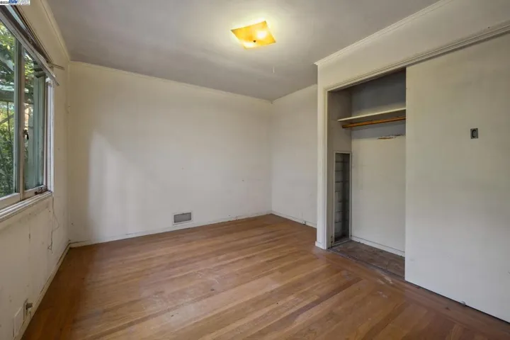 5915 Rincon Drive, Oakland, California 94611