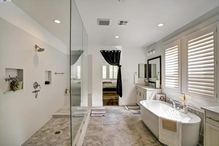 7179 Lembert Hills Dr, Dublin, California 94568