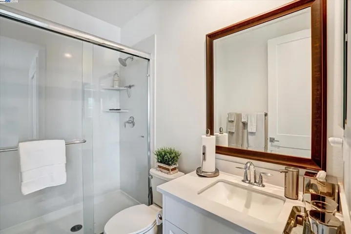 7179 Lembert Hills Dr, Dublin, California 94568