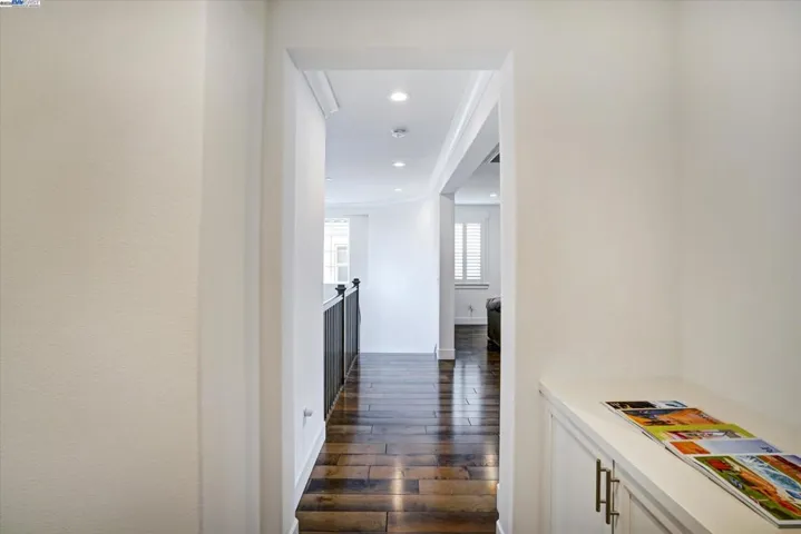 7179 Lembert Hills Dr, Dublin, California 94568