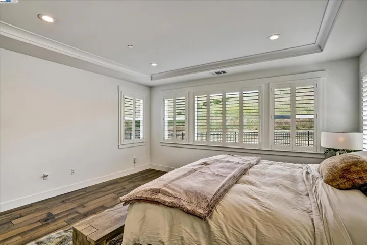7179 Lembert Hills Dr, Dublin, California 94568