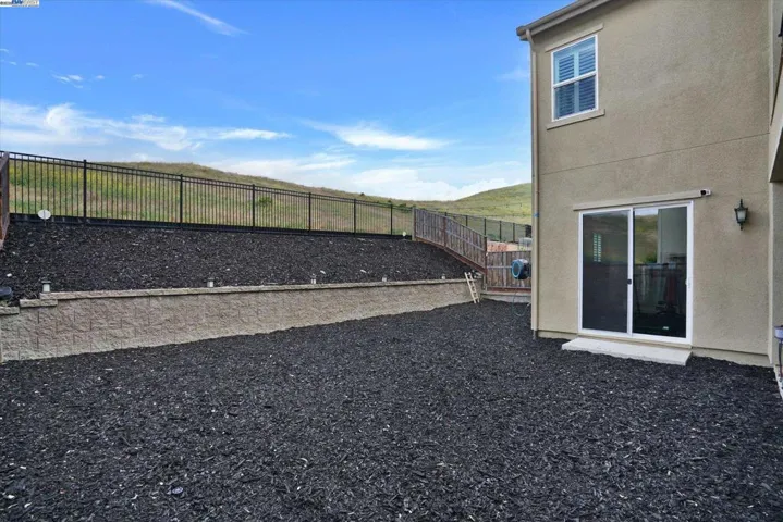 7179 Lembert Hills Dr, Dublin, California 94568
