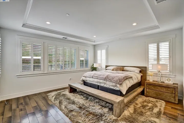 7179 Lembert Hills Dr, Dublin, California 94568