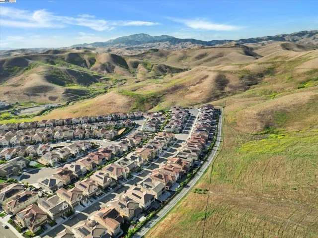 7179 Lembert Hills Dr, Dublin, California 94568