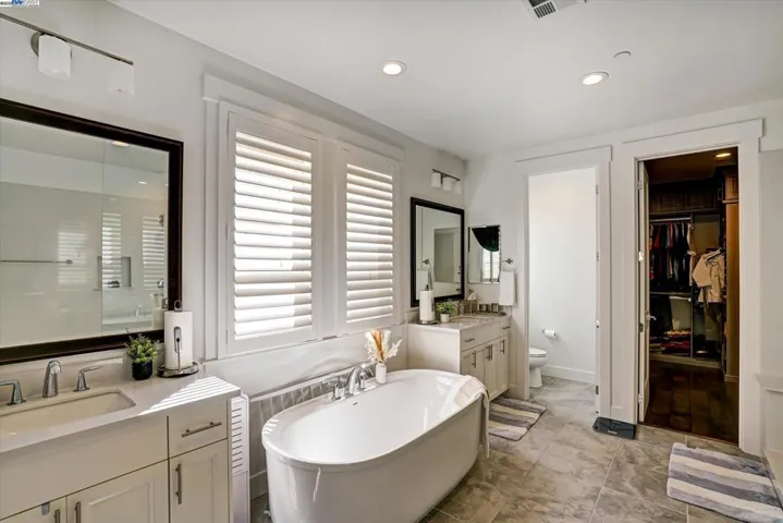 7179 Lembert Hills Dr, Dublin, California 94568