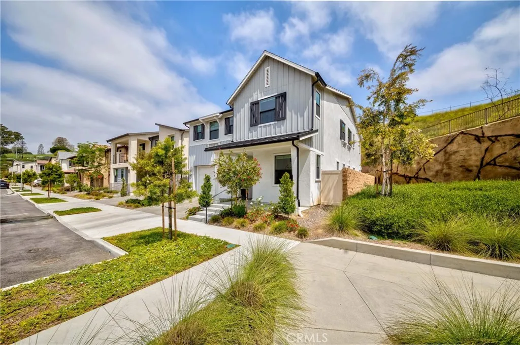 1613 Veridian Lane, San Pedro, California 90732 home-pic-3