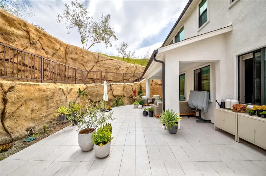 1613 Veridian Lane, San Pedro, California 90732 home-pic-5