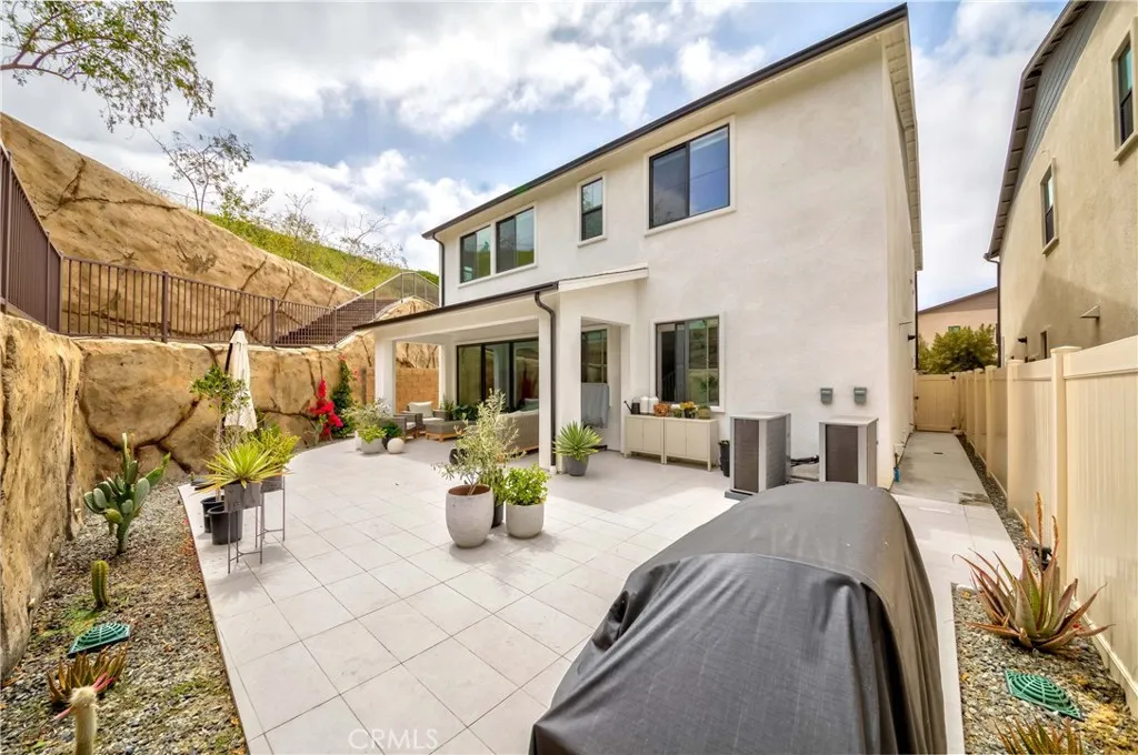 1613 Veridian Lane, San Pedro, California 90732 home-pic-6