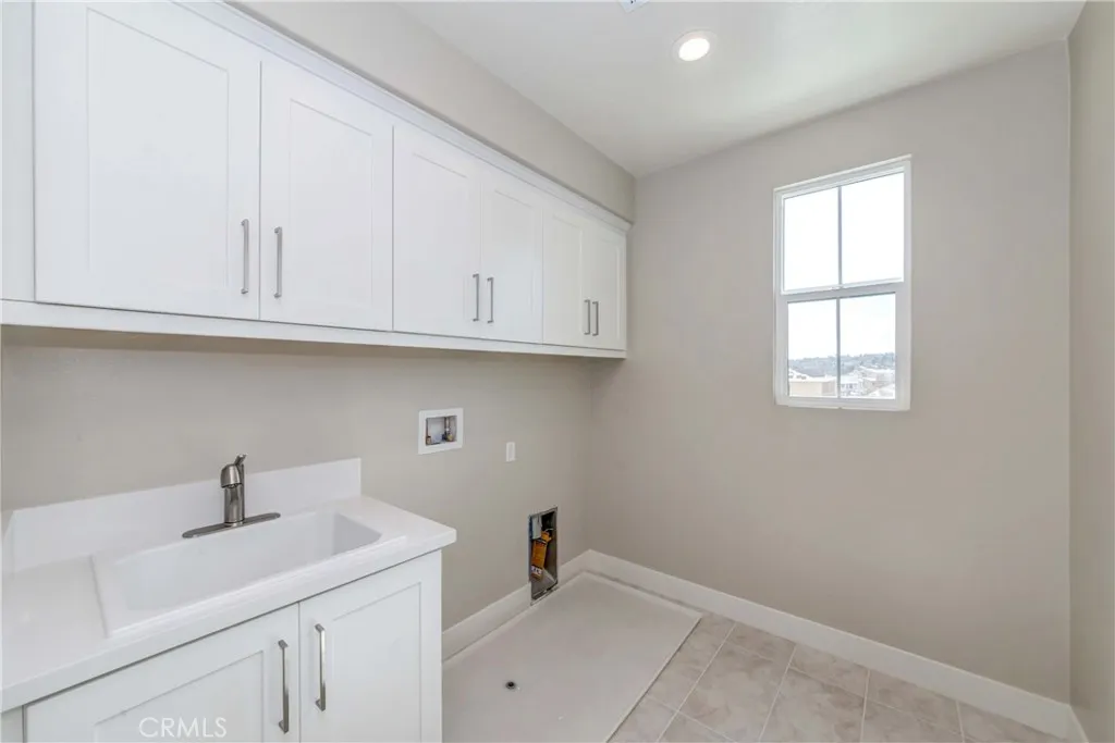 1613 Veridian Lane, San Pedro, California 90732 home-pic-41