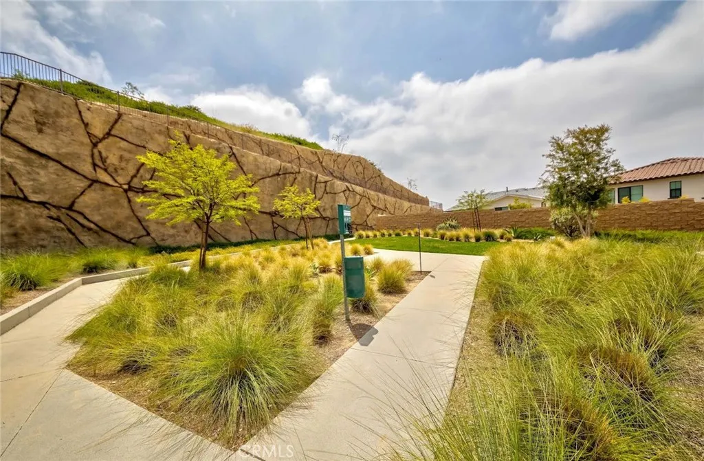 1613 Veridian Lane, San Pedro, California 90732 home-pic-10