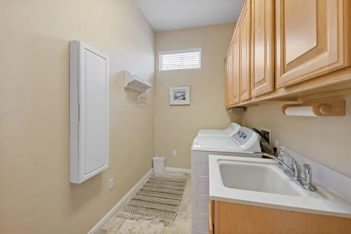 25_35694_Inverness_Ave25_mls