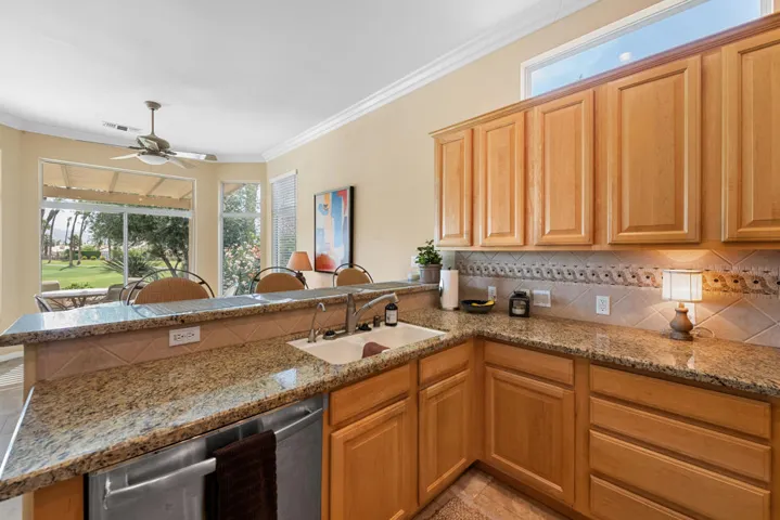 14_35694_Inverness_Ave14_mls