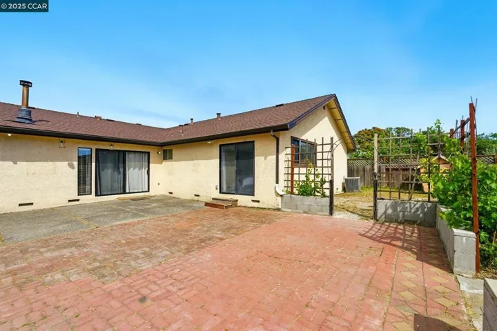 1012 S Mcdowell Blvd, Petaluma, California 94954