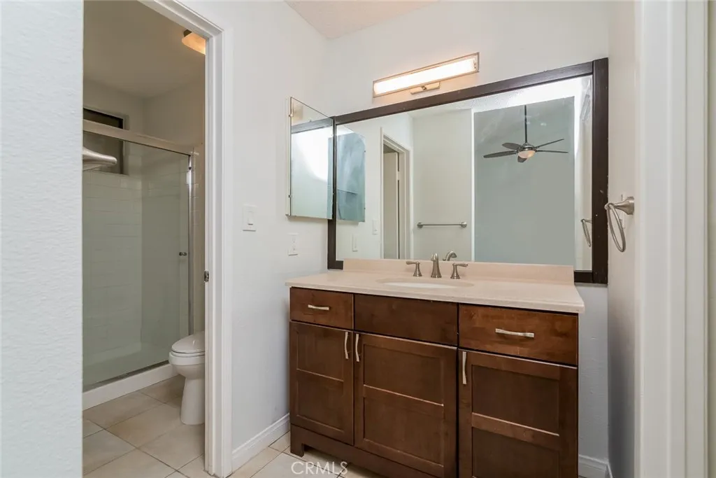 5711 Owensmouth Avenue 116, Woodland Hills, California 91367 home-pic-19