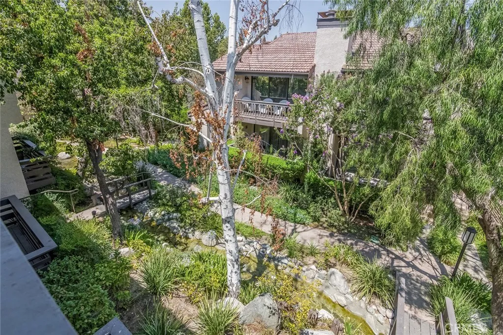 5711 Owensmouth Avenue 116, Woodland Hills, California 91367 home-pic-30