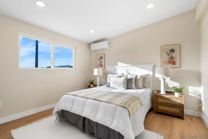 11011 Meadow Terrace Dr, Santee, California 92071
