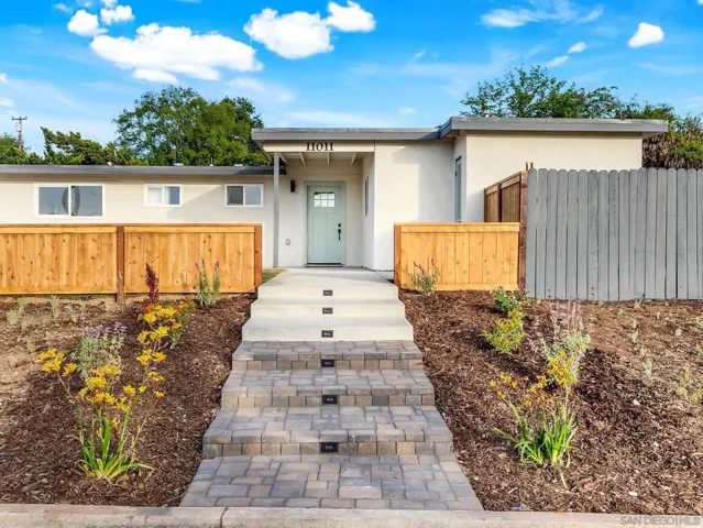 11011 Meadow Terrace Dr, Santee, California 92071