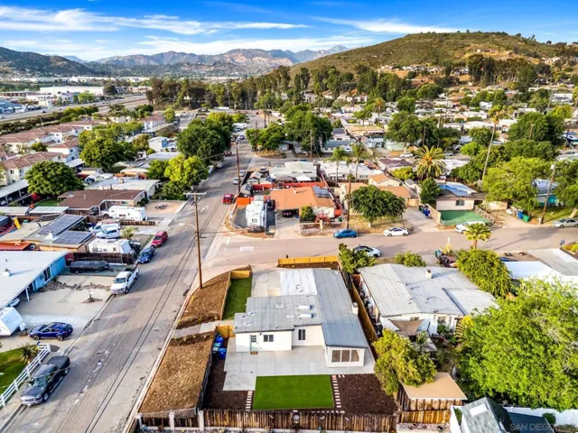 11011 Meadow Terrace Dr, Santee, California 92071