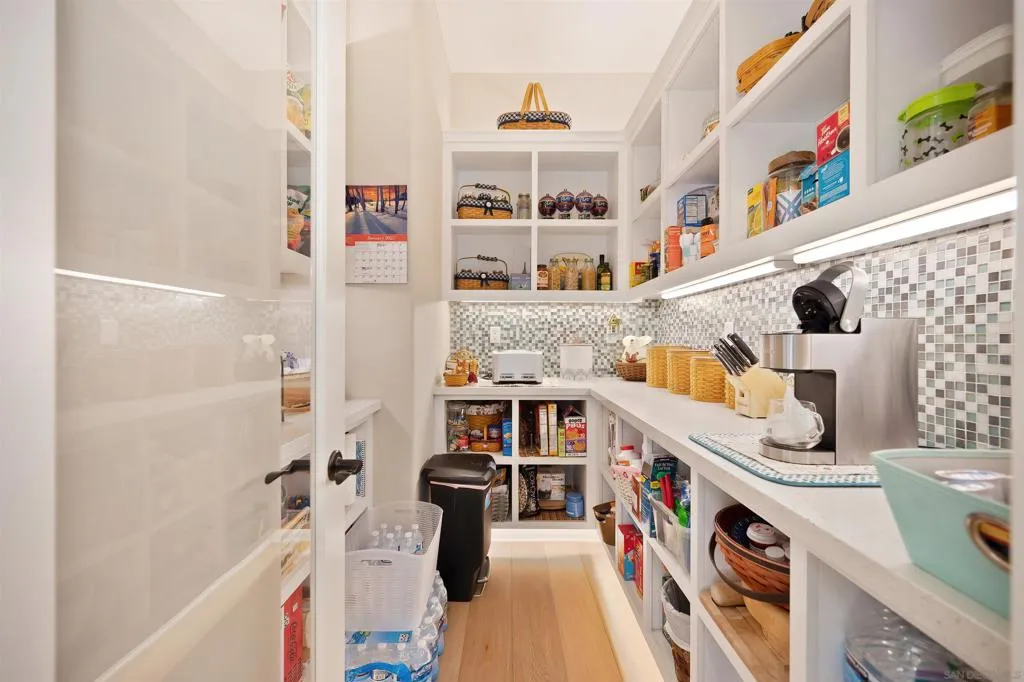 26549 Roseate Cir, Menifee, California 92584 home-pic-8