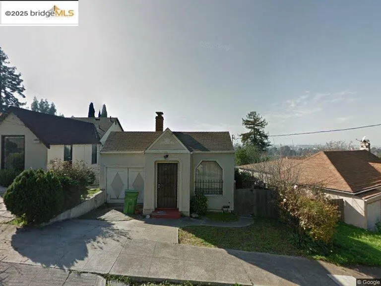 3000 Partridge Ave, Oakland, California 94605 home-pic-0