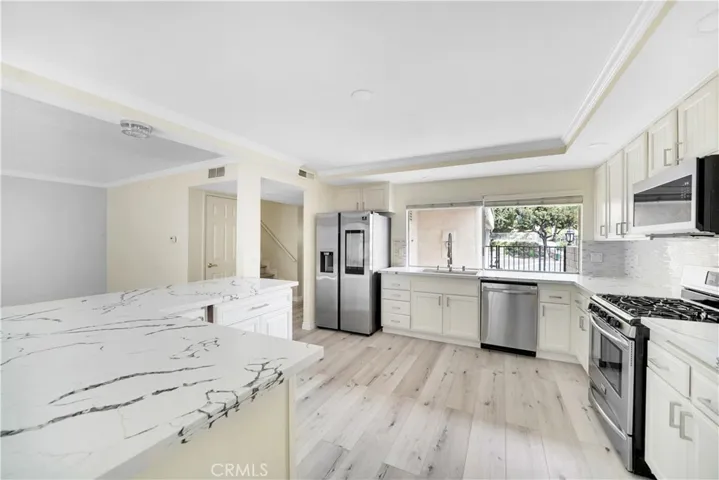 5616 E Vista Del Valle, Anaheim Hills, California 92807