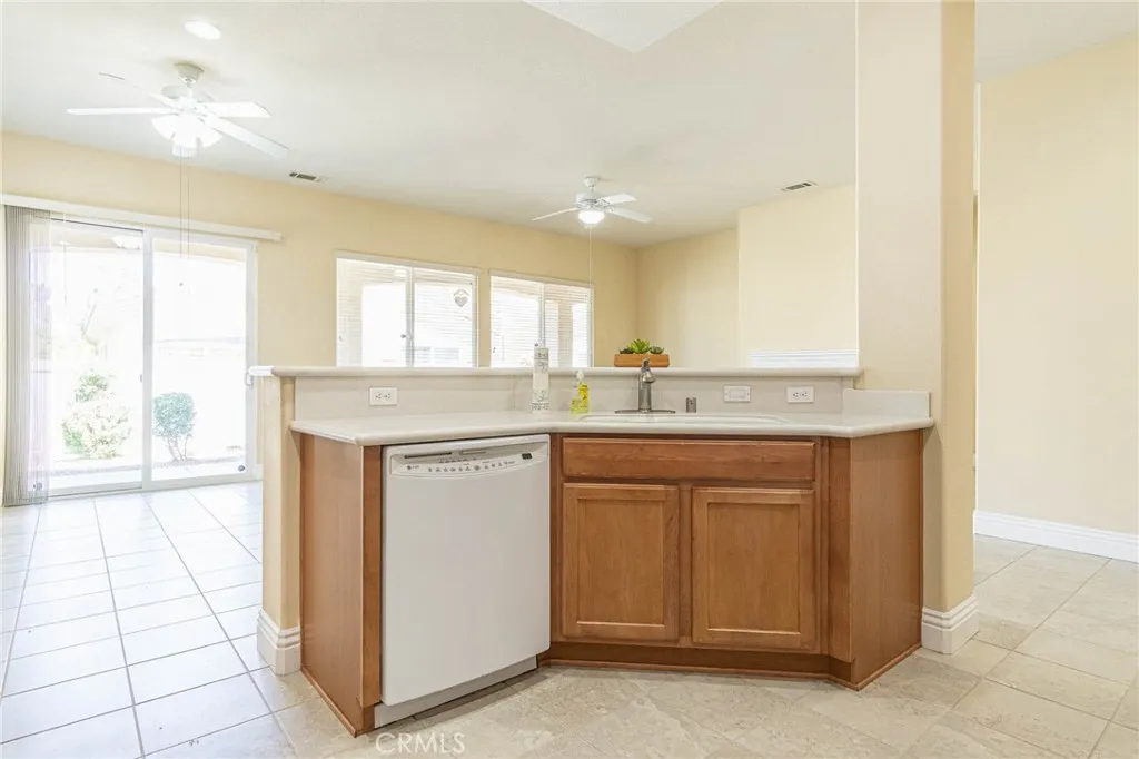 19478 Big Horn Street, Apple Valley, California 92308 home-pic-10