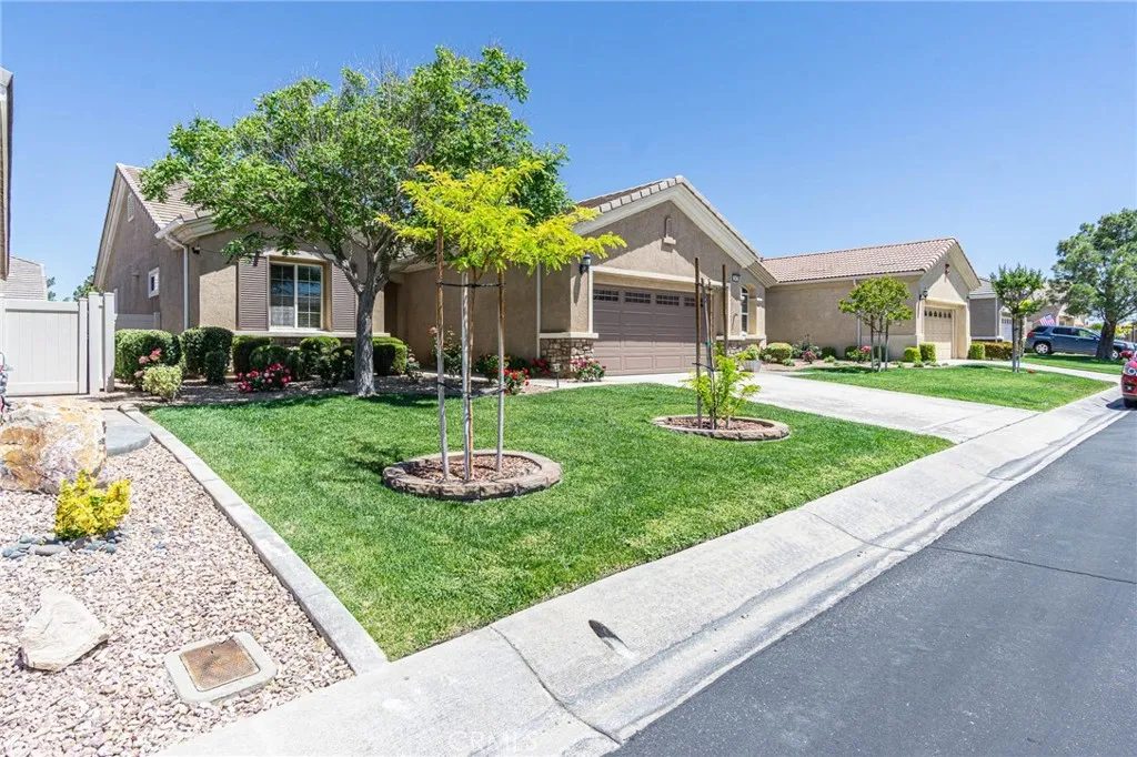 19478 Big Horn Street, Apple Valley, California 92308 home-pic-5