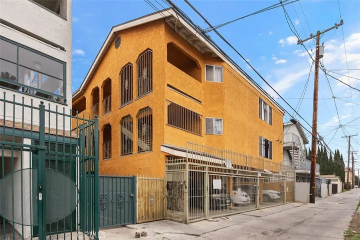 1061 Dawson Avenue, Long Beach, California 90804