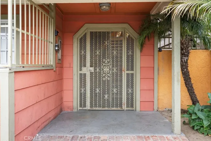 1061 Dawson Avenue, Long Beach, California 90804