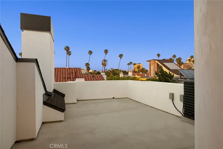 864 S Gretna Green Way, Los Angeles, California 90049