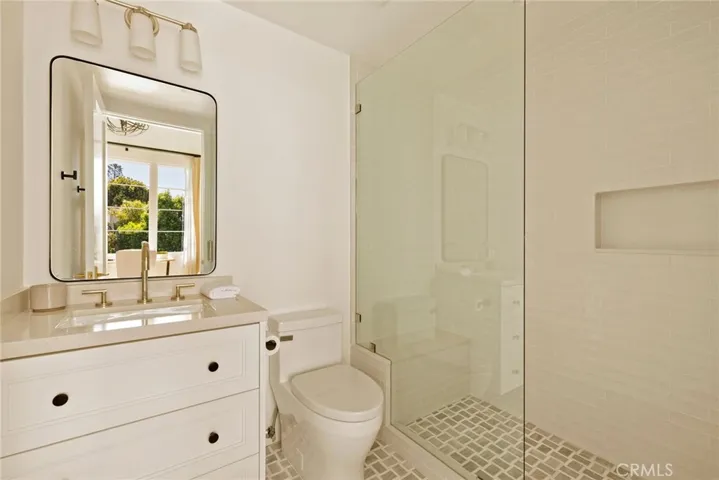 864 S Gretna Green Way, Los Angeles, California 90049