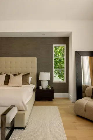 864 S Gretna Green Way, Los Angeles, California 90049