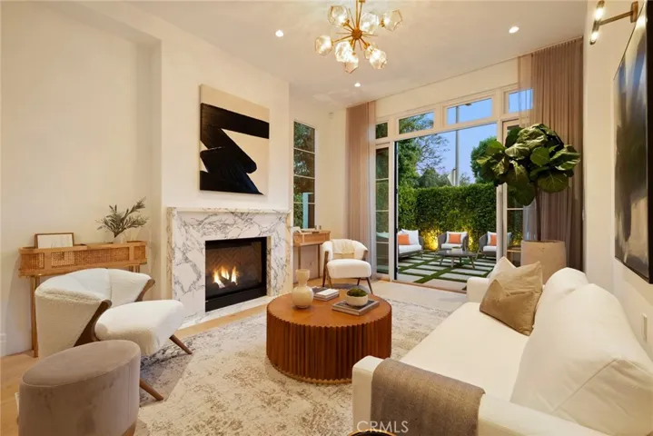 864 S Gretna Green Way, Los Angeles, California 90049