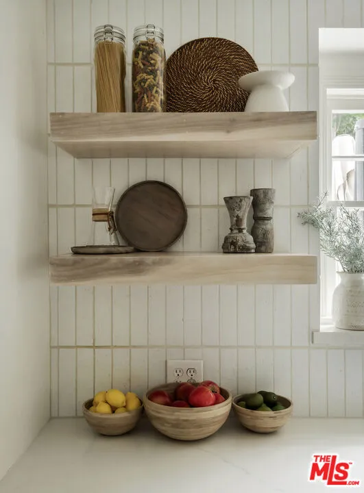 2518 Canyon Drive, Los Angeles, California 90068 home-pic-10