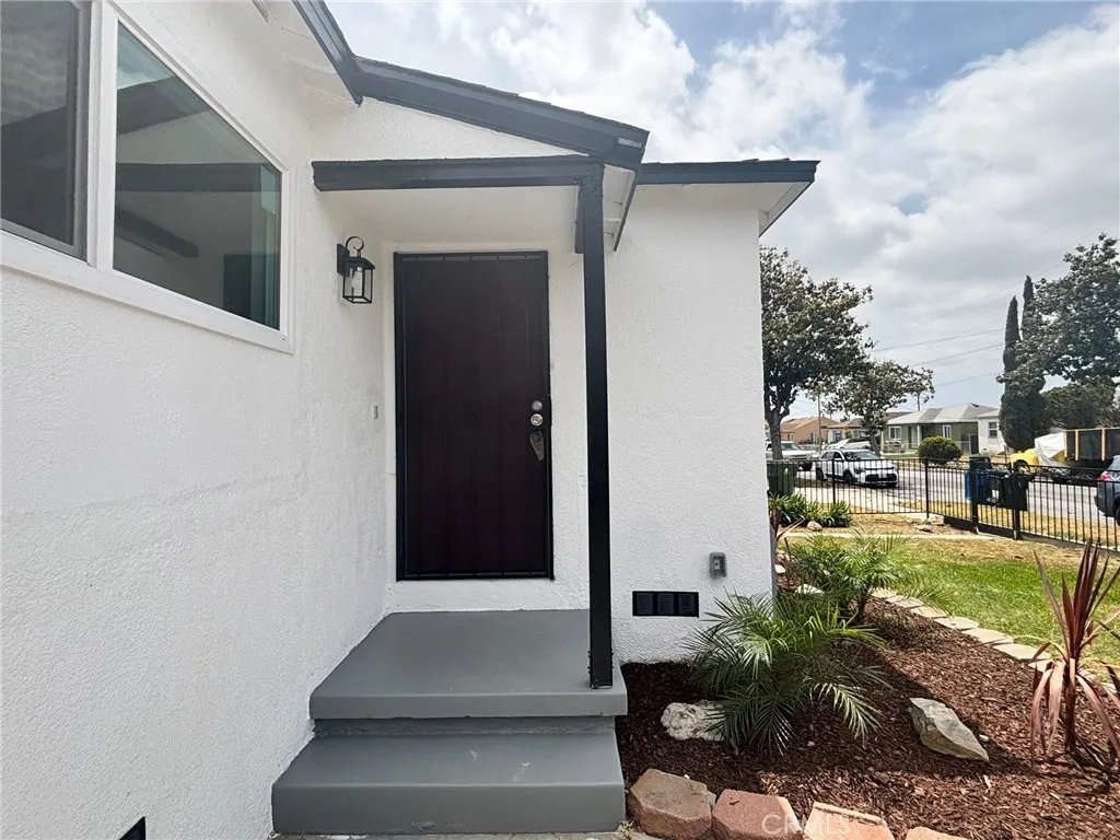 14714 S Denver Avenue, Gardena, California 90248 home-pic-2