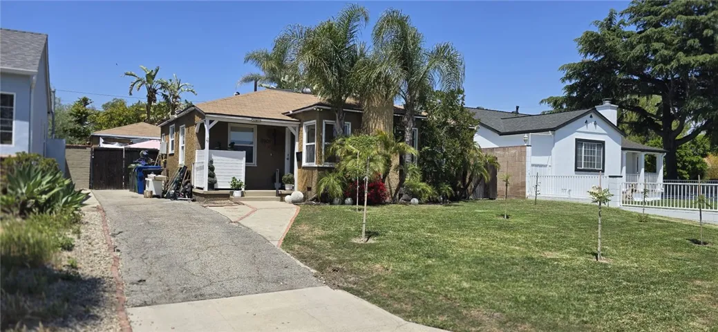 11905 Elkwood Street, North Hollywood, California 91605