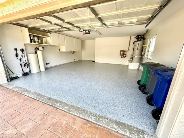 Spacious 2 car garage