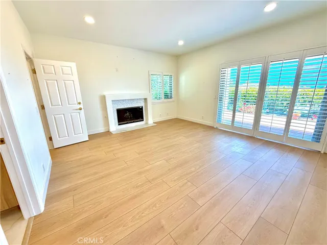 Primary bedroom in downstairs