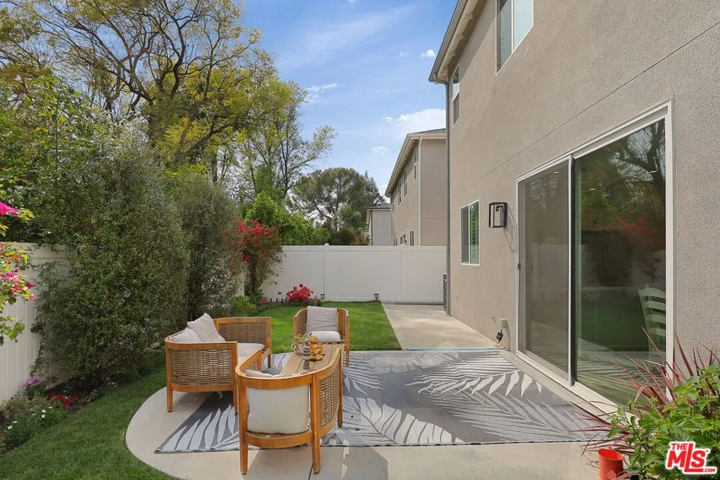 17302 Lemay Street, Lake Balboa, California 91406 home-pic-36