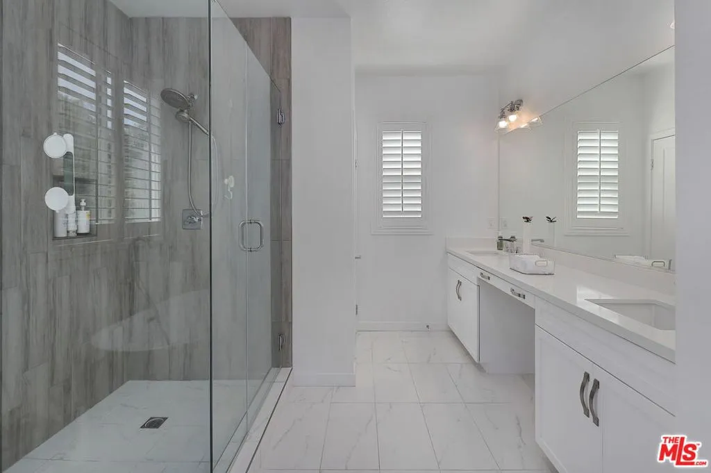 17302 Lemay Street, Lake Balboa, California 91406 home-pic-24