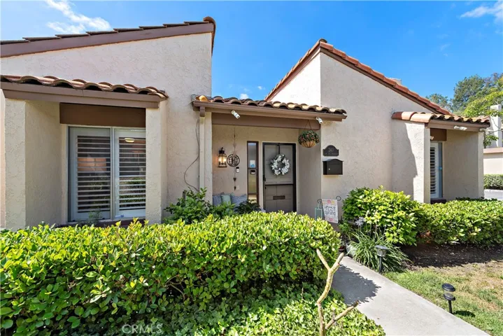 240 S Camino De Naranjas, Anaheim Hills, California 92807