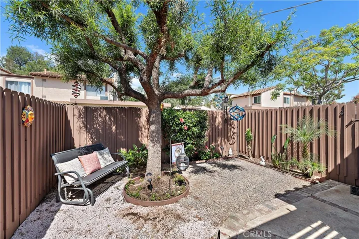 240 S Camino De Naranjas, Anaheim Hills, California 92807