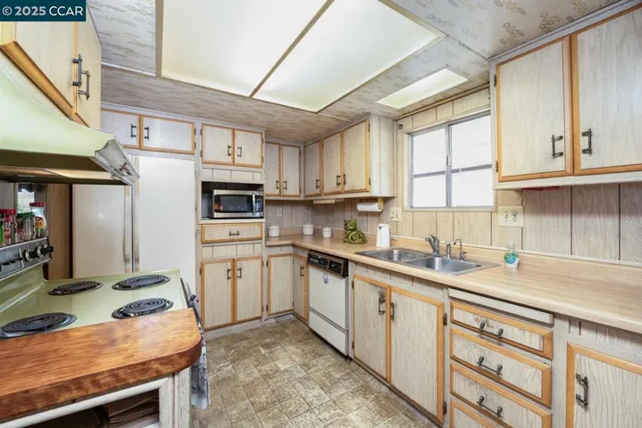 2019 Dalis Drive, Concord, California 94520