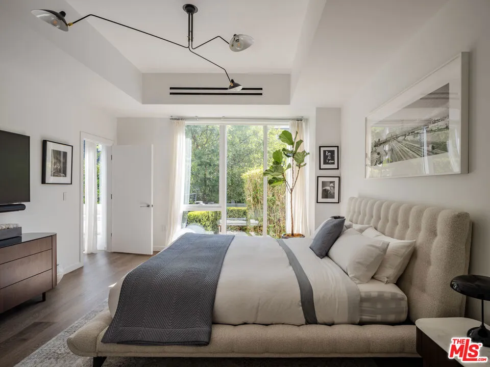 9000 W 3rd Street 103, Los Angeles, California 90048 home-pic-7