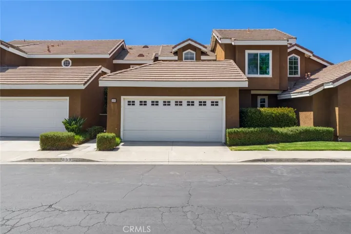 859 S Sapphire Lane, Anaheim Hills, California 92807