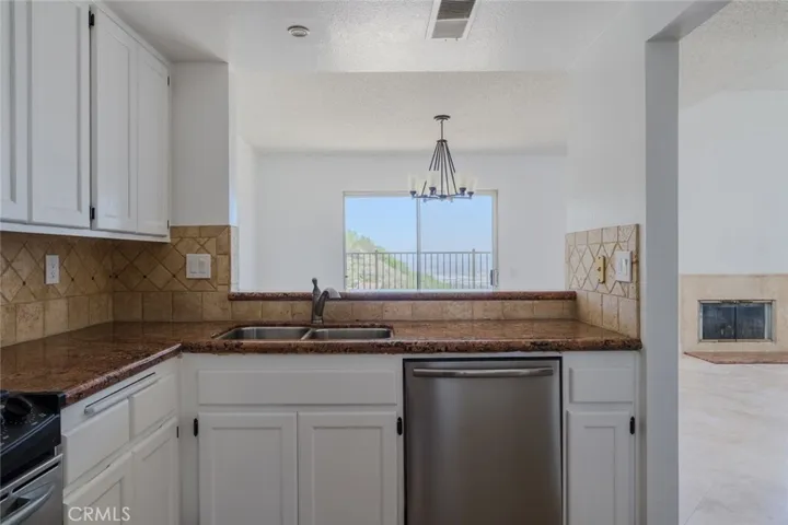 859 S Sapphire Lane, Anaheim Hills, California 92807