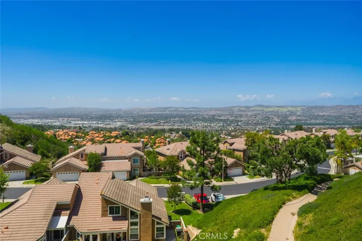 859 S Sapphire Lane, Anaheim Hills, California 92807