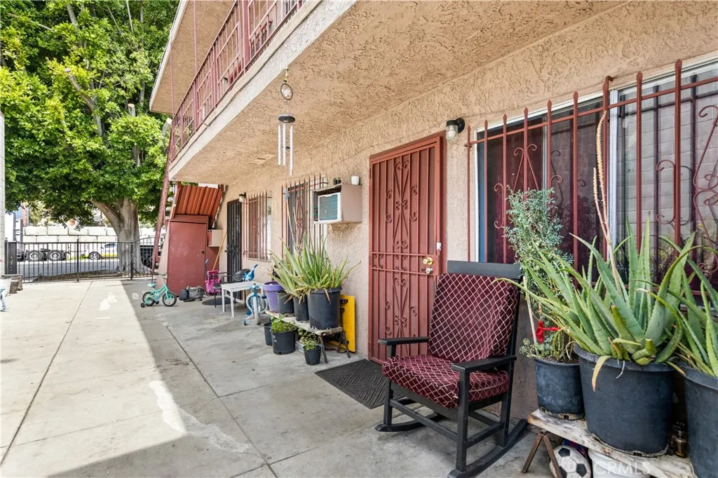 5150 Valley Boulevard, Los Angeles, California 90032 home-pic-1