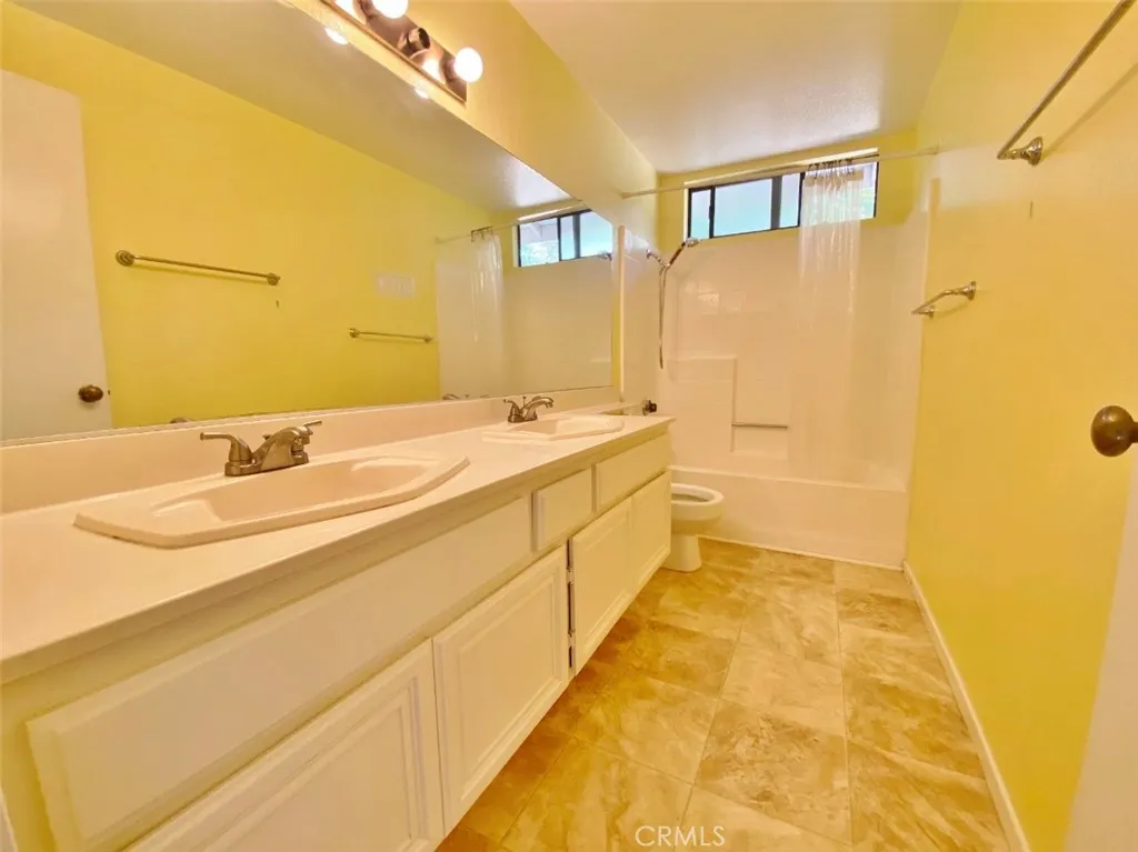 33605 Breckenridge Trail, Wildomar, California 92595 home-pic-44