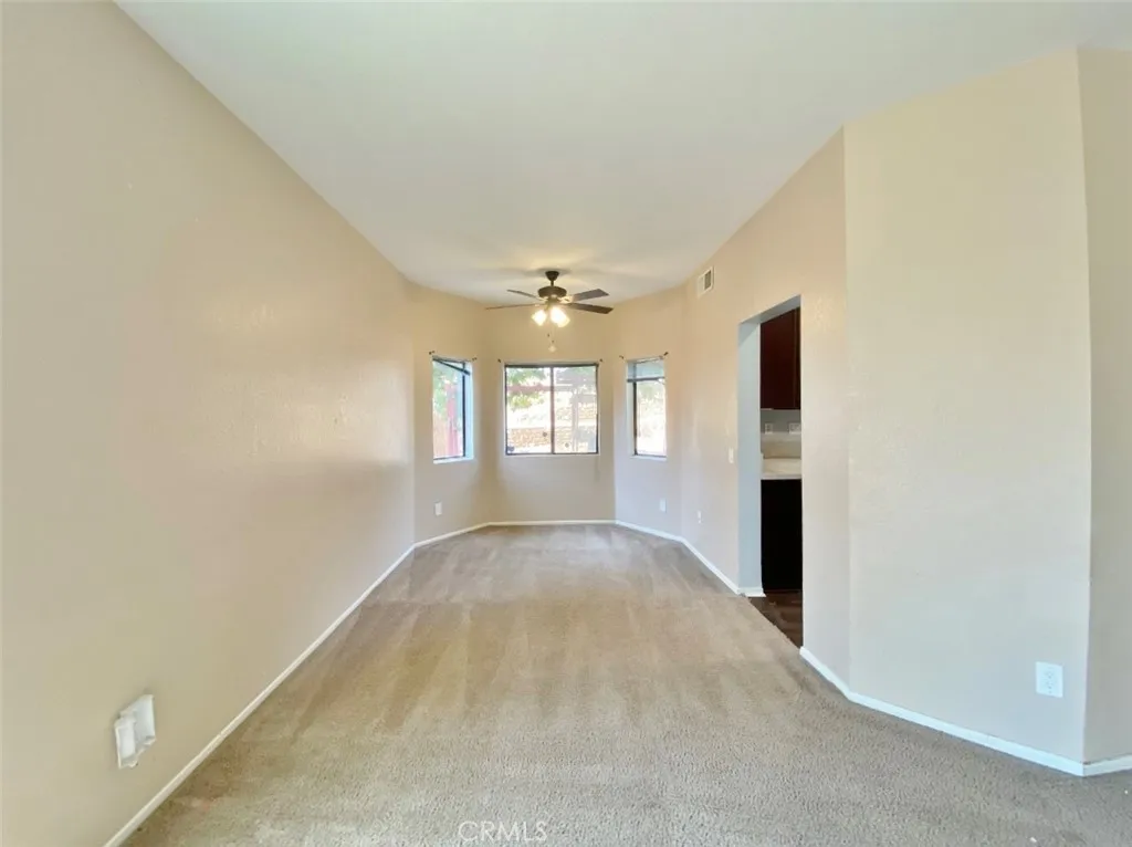 33605 Breckenridge Trail, Wildomar, California 92595 home-pic-7